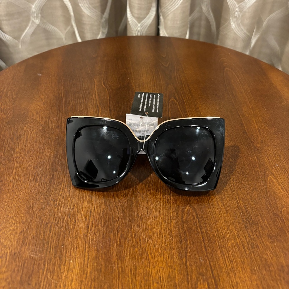 Black Oversized Sunglasses